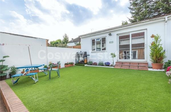 Fairmead Crescent, Edgware